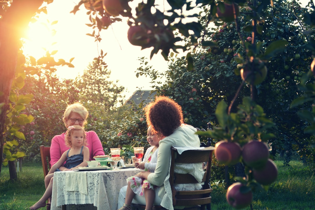 3 Surprising Benefits of Eating as a Family